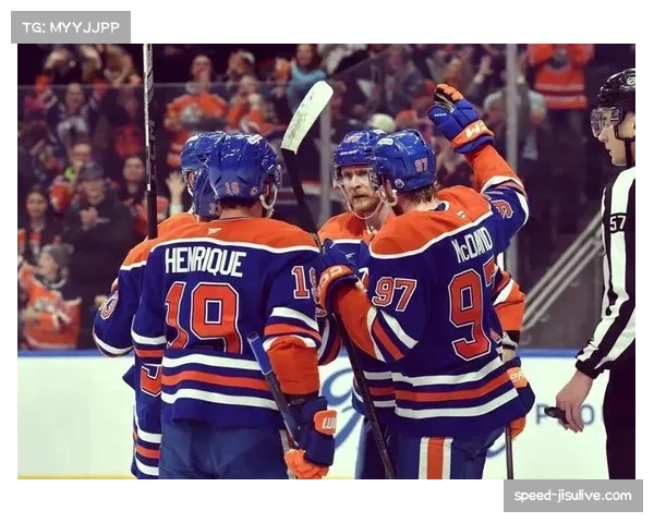 NHL季后赛席位争夺白热化，西部最后两张门票四队混战